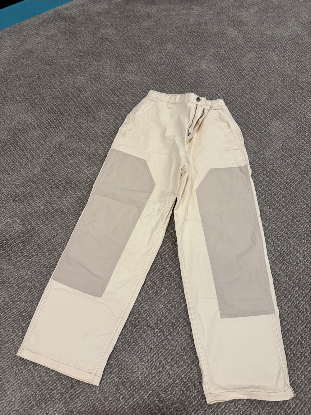 Never Worn - Girls Old Navy Two-Tone Utility Pants in Cream and Light Gray